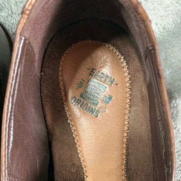 Earth Origins Shoes - Picture 2 of 10